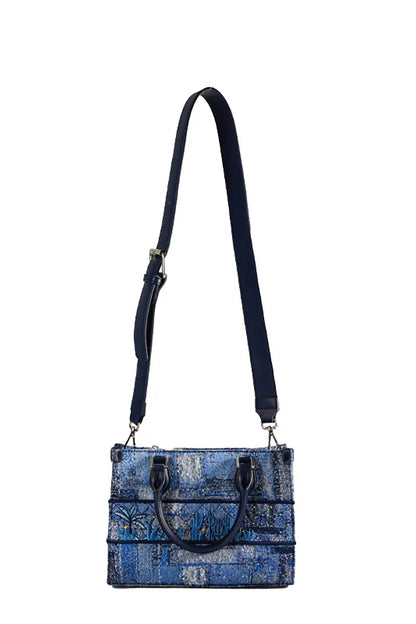 Classic Vintage Bag with a Flattering Fit