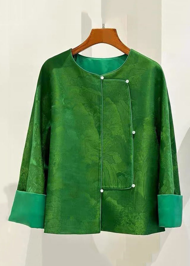 Elegantly Styled Coat for Everyday Wear