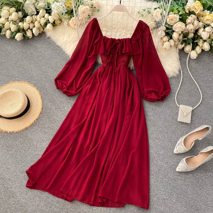 Effortlessly Elegant Dress with a Timeless Design