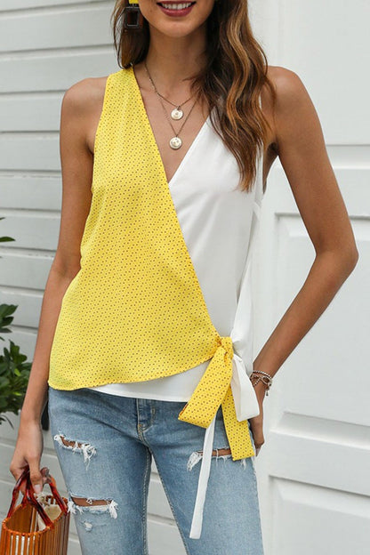 Well Tailored Top with a Graceful Silhouette
