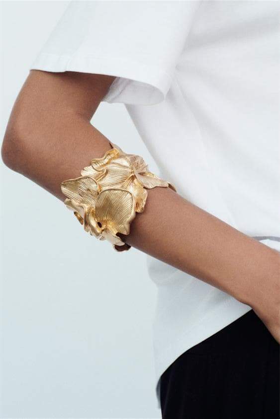 Polished Garment with an Effortless Classic Look