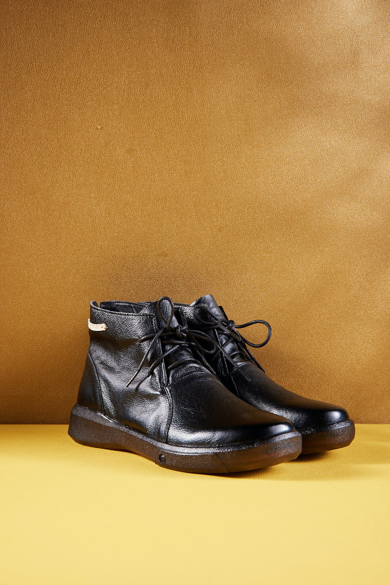 Elegantly Styled Boots for Everyday Wear