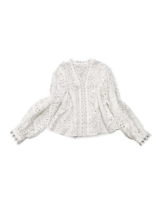 Beautifully Finished Blouse in a Timeless Design