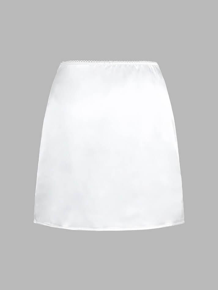 Effortlessly Elegant Garment with a Timeless Design