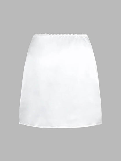 Effortlessly Elegant Garment with a Timeless Design