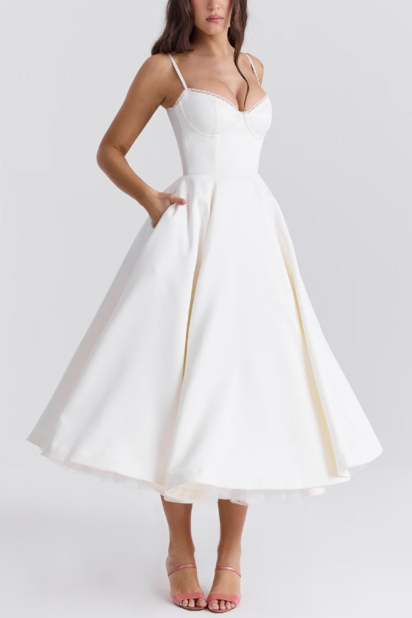 Classic Vintage Dress with a Flattering Fit