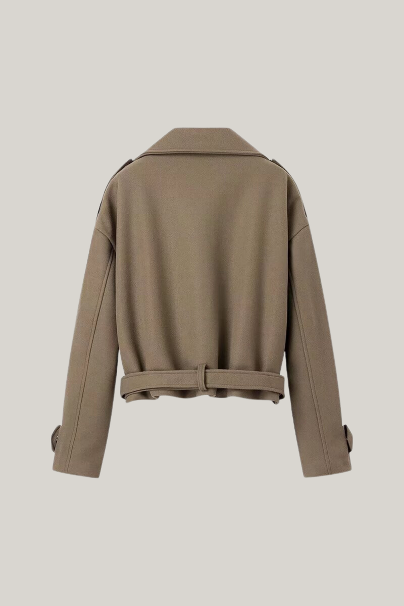 Polished Jacket with an Effortless Classic Look