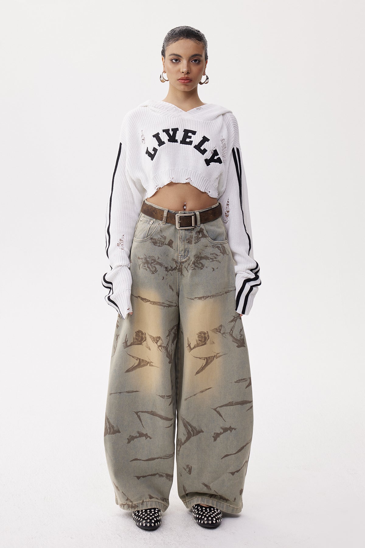 Beautifully Finished Top in a Timeless Design