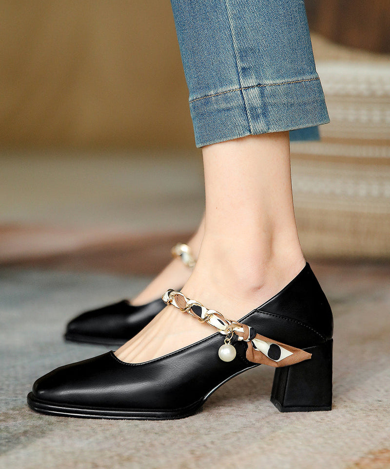 Polished Heels with an Effortless Classic Look