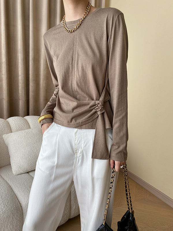 Effortlessly Elegant T-Shirt with a Timeless Design