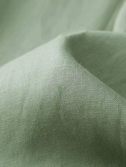 Well Tailored Pants with a Graceful Silhouette
