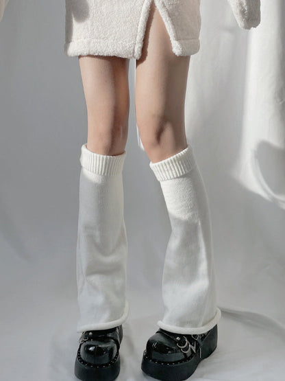 Sophisticated Garment with a Clean Classic Look
