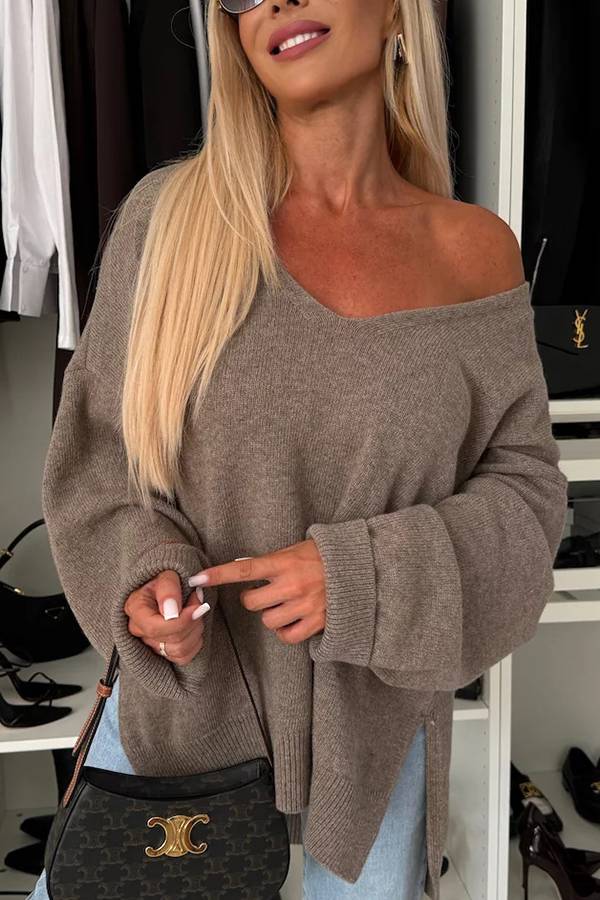 Polished Sweater with an Effortless Classic Look