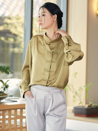 Gracefully Styled Blouse for Any Occasion