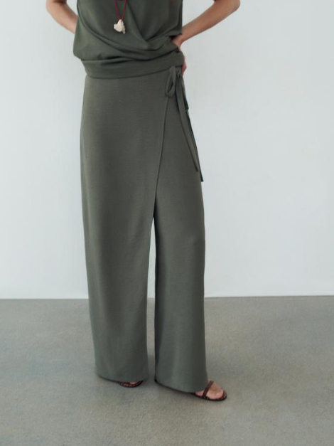 Classic Vintage & Enduringly Stylish Top