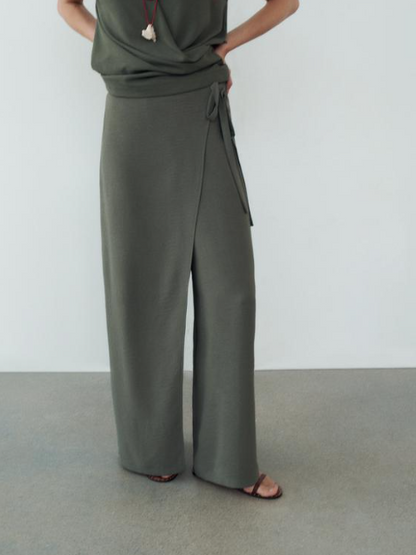 Classic Vintage & Enduringly Stylish Top