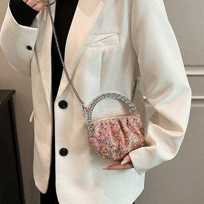 Gracefully Styled Bag for Any Occasion