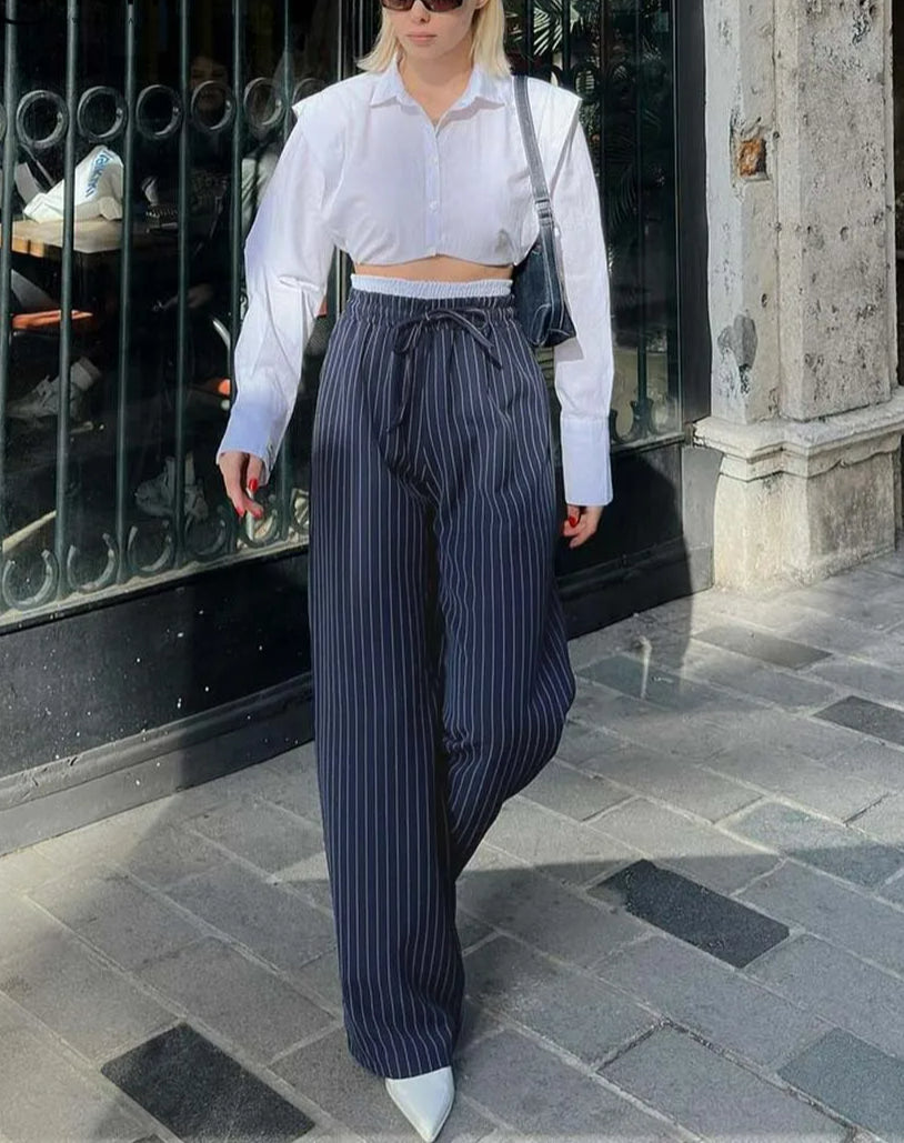 Elegantly Styled Trousers for Everyday Wear