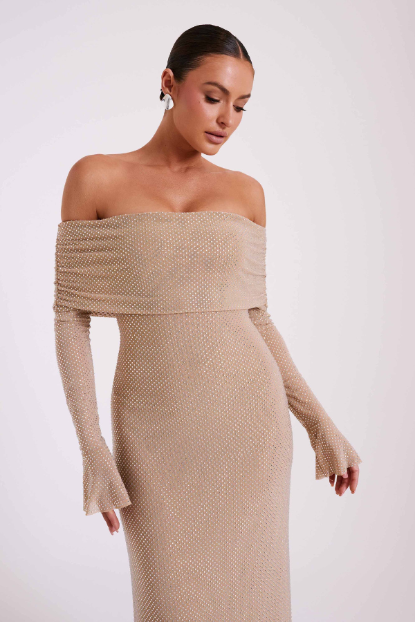 Beautifully Crafted Dress in a Classic Style