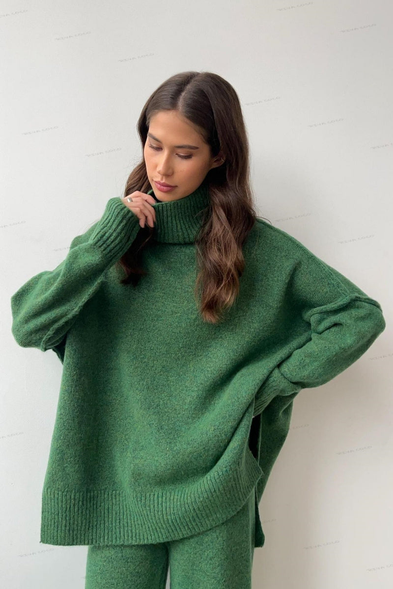 Beautifully Crafted Sweater in a Classic Style