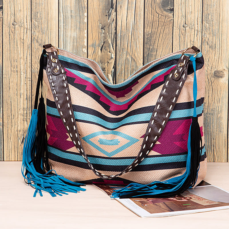 Effortlessly Elegant Bag with a Timeless Design