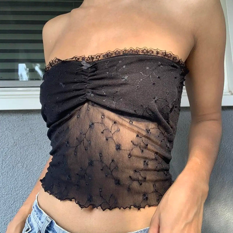 Well Tailored Top with a Graceful Silhouette