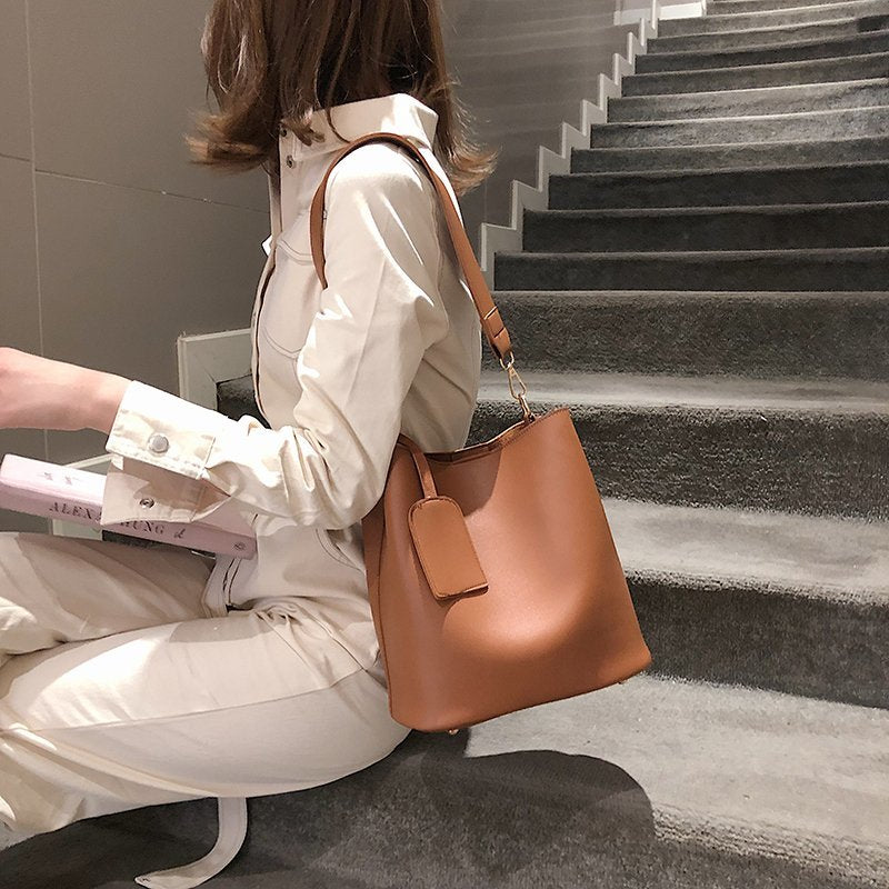 Polished Bag with an Effortless Classic Look