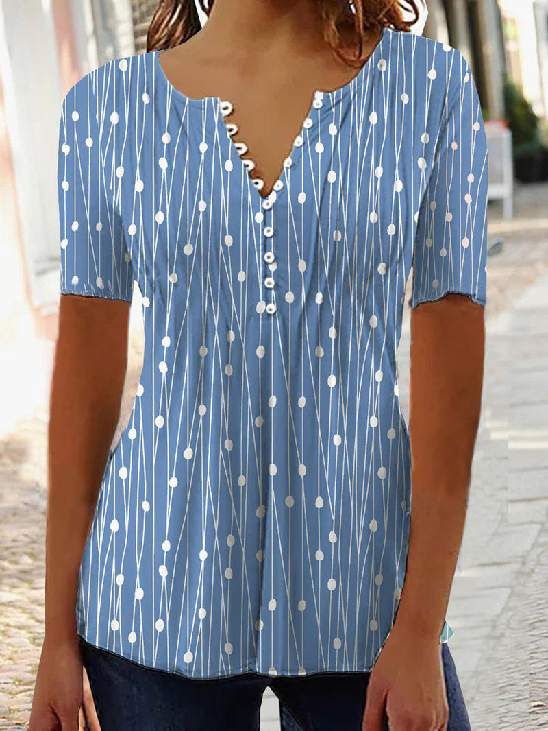 Effortlessly Elegant Garment with a Timeless Design
