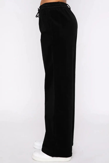 Classic Vintage Pants with a Flattering Fit