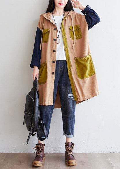 Well Tailored Coat with a Graceful Silhouette