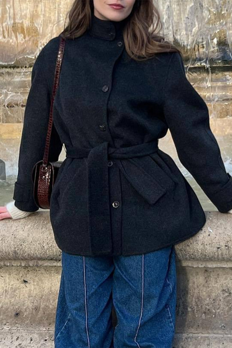 Gracefully Styled Garment for Any Occasion