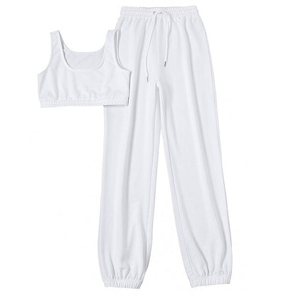Sophisticated Trousers with a Clean Classic Look