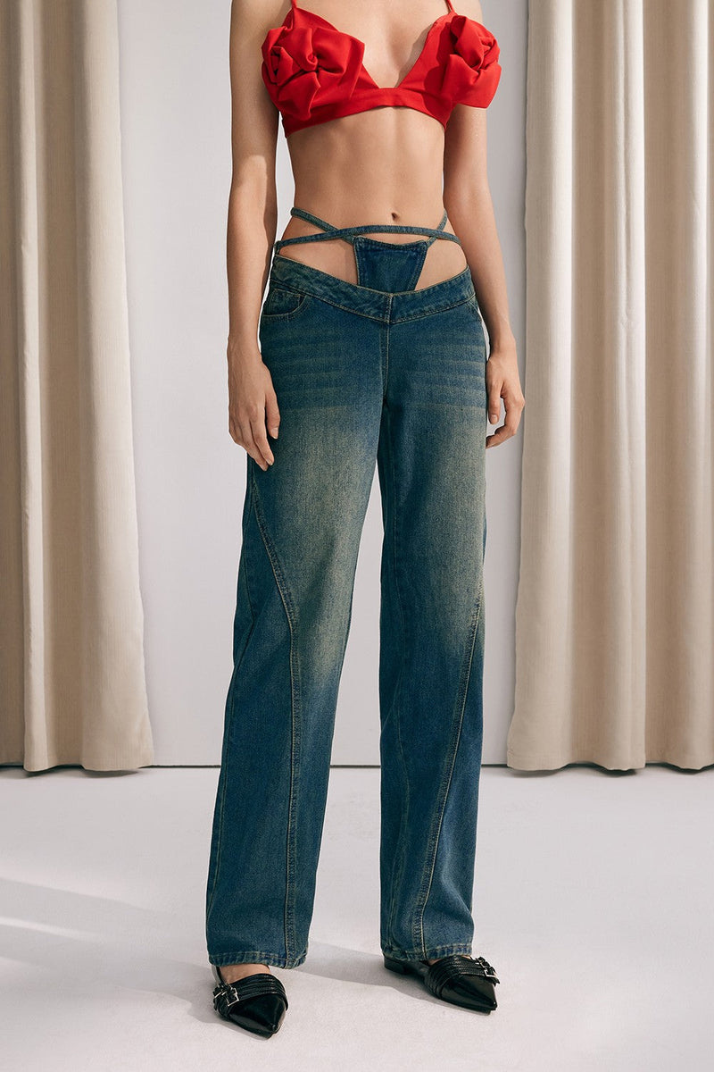 Sophisticated Garment with a Clean Classic Look