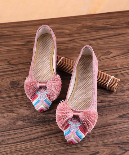 A Vintage Style Shoes with Delicate Timeless Details