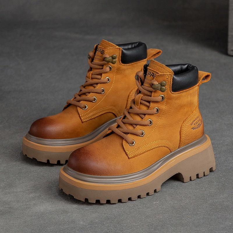 Polished Boots with an Effortless Classic Look