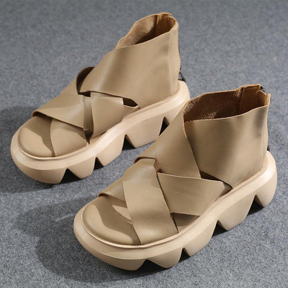 Effortlessly Elegant Sandals with a Timeless Design