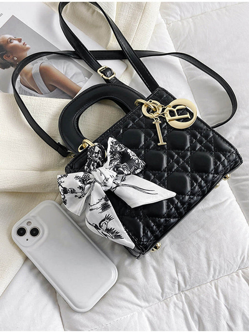 Classic Vintage Bag with a Flattering Fit