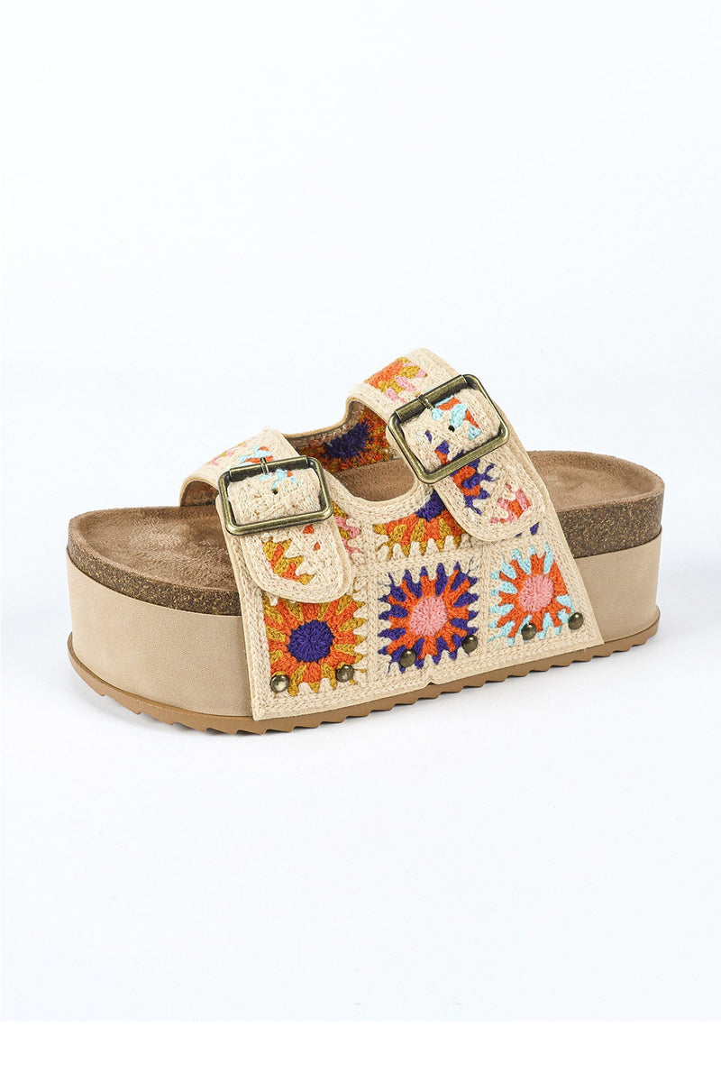 Effortlessly Elegant Sandals with a Timeless Design