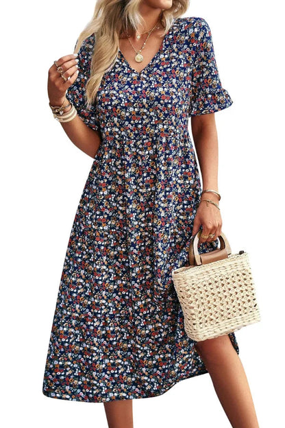 Well Tailored Dress with a Graceful Silhouette