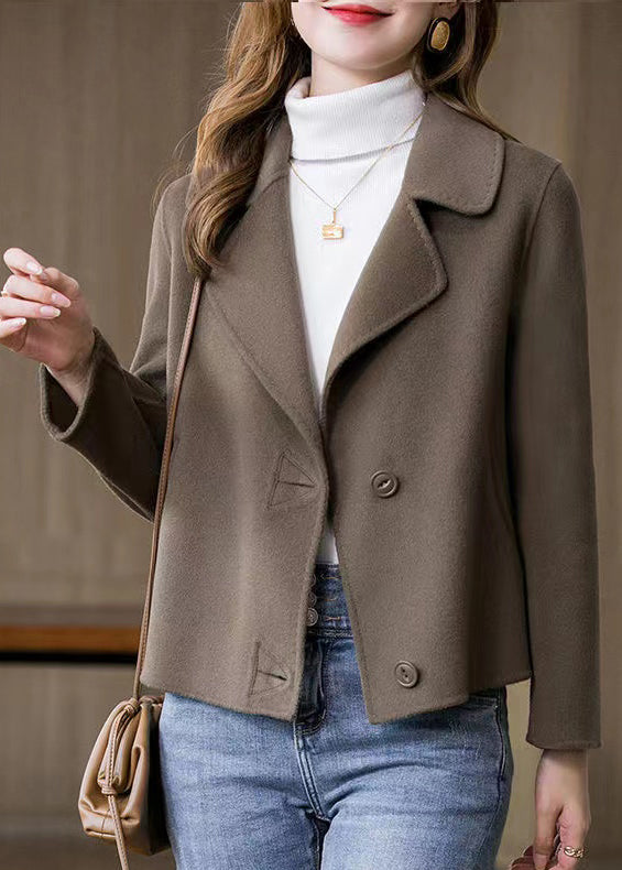 Gracefully Styled Coat for Any Occasion