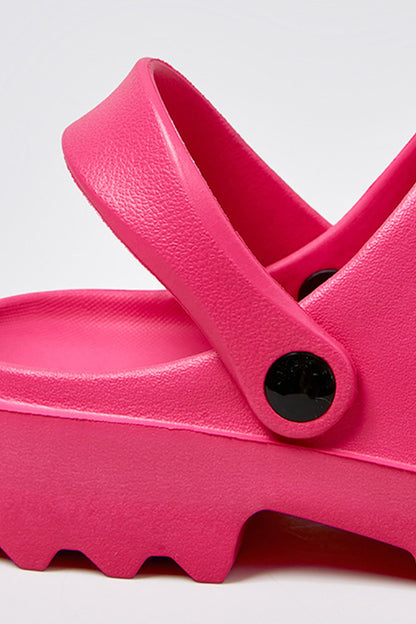 Elegantly Styled Sandals for Everyday Wear