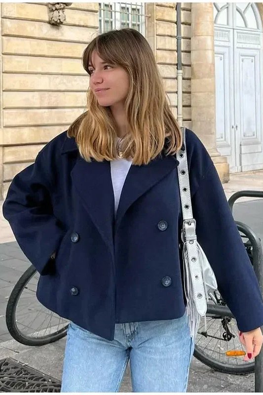 Gracefully Styled Jacket for Any Occasion