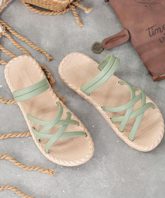 Well Tailored Sandals with a Graceful Silhouette