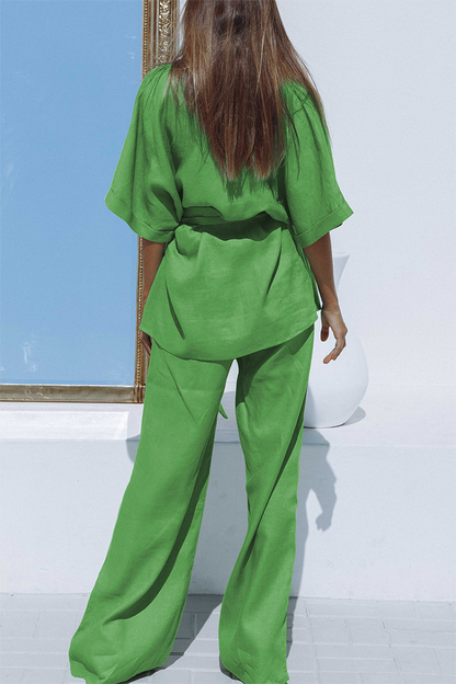 Effortlessly Elegant Garment with a Timeless Design