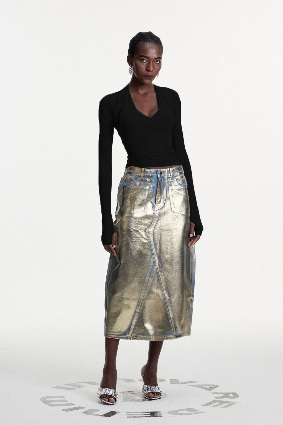 Polished Top with an Effortless Classic Look