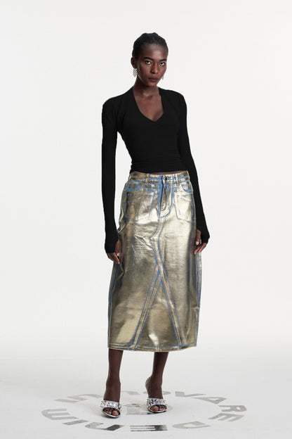 Polished Top with an Effortless Classic Look