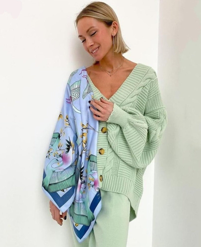 Well Tailored Cardigan with a Graceful Silhouette