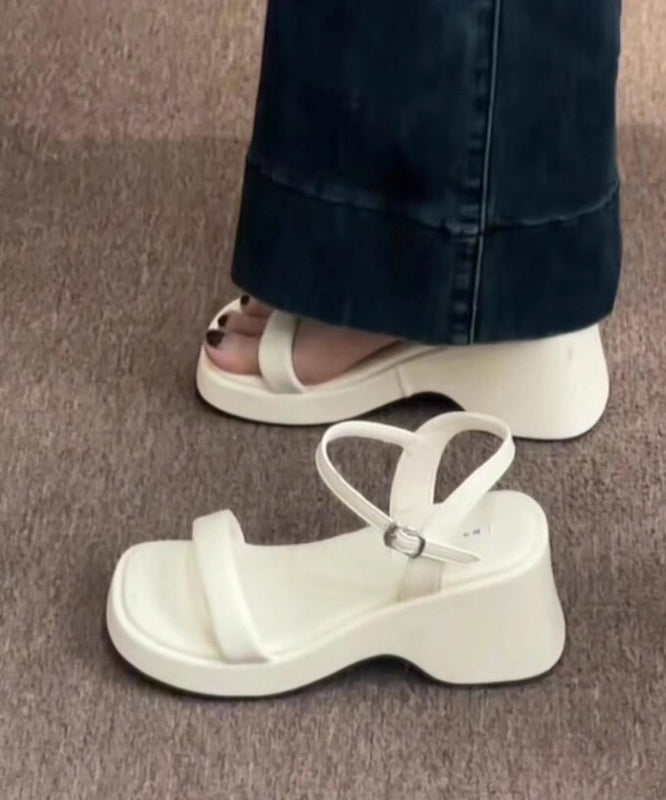 Polished Sandals with an Effortless Classic Look