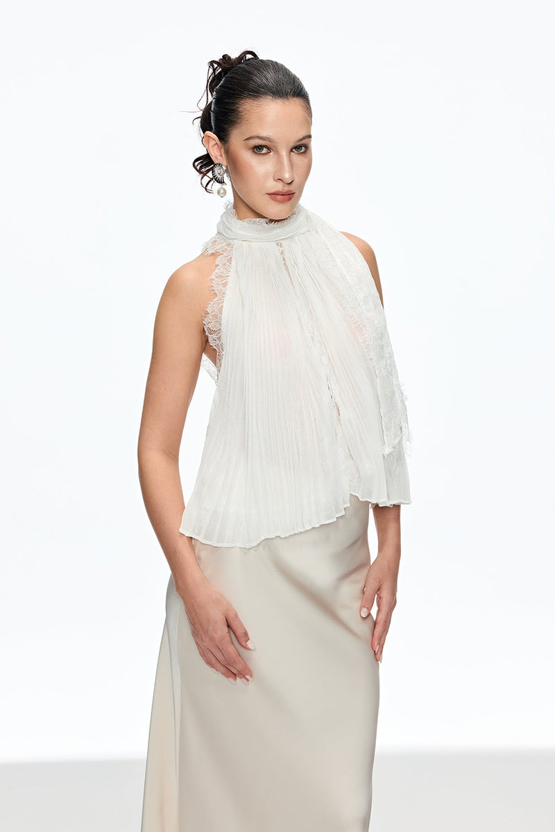 Polished Garment with an Effortless Classic Look
