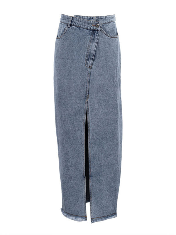 Gracefully Styled Garment for Any Occasion